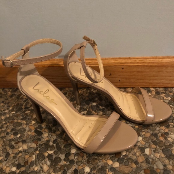 Lulu’s nude colored patent leather heels Worn 1x 8 - Picture 1 of 4